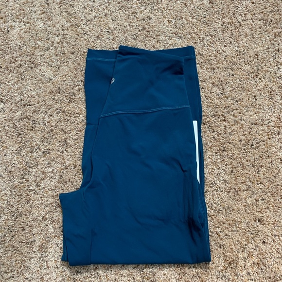 lululemon wide leg crop 23” - Picture 2 of 3